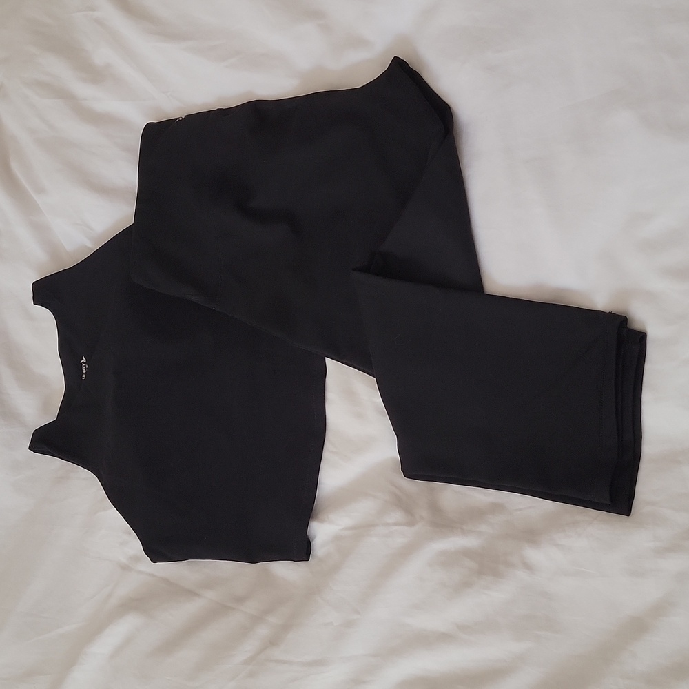 Old Navy Active L tank and capri legging set